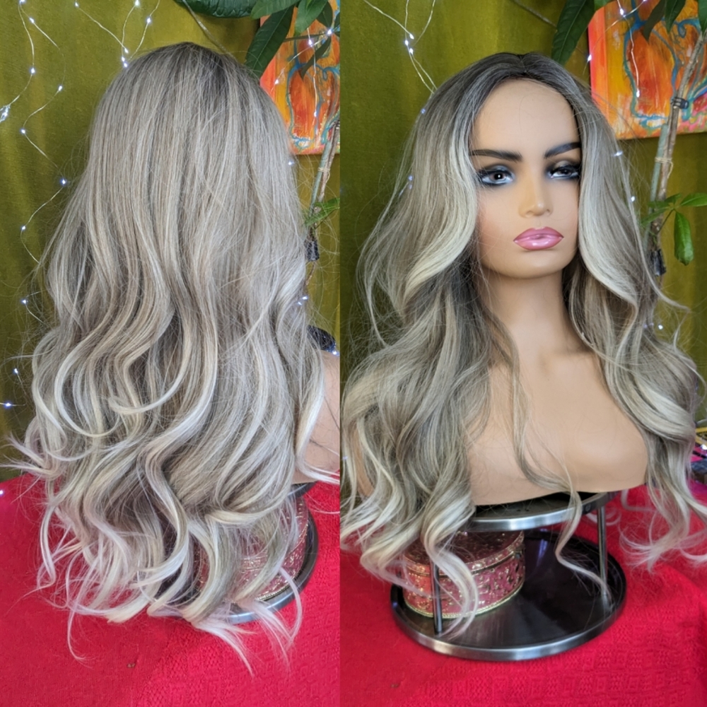 LAST ONE Icy ash champagne smoke blonde wig